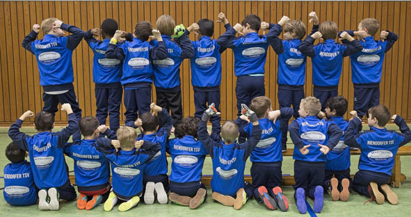 Martechnic Donates Track Suits to Local Football Club the “Niendorfer TSV”